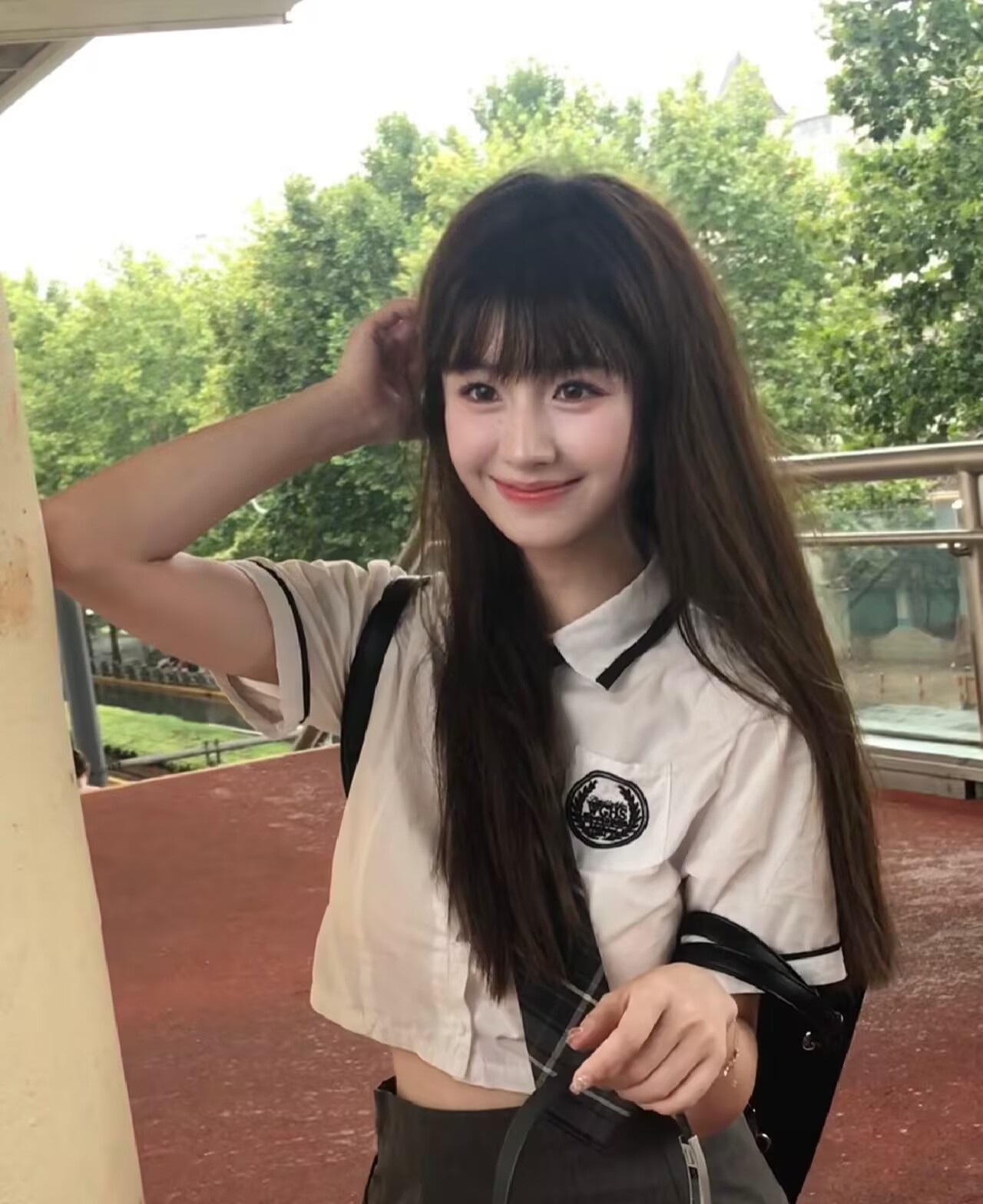 090  嫩妹